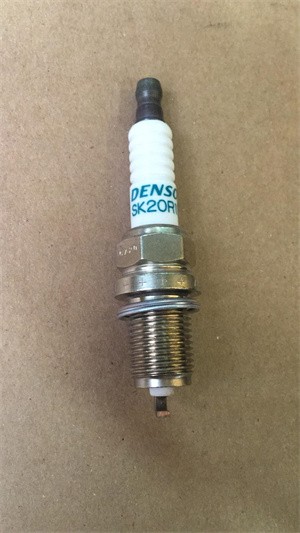TOYOTA 3VZ-FE CAMRY V1 3.0 SK20R11 CELICA HARRIER U3 3.0 90919-01210 SPARK PLUG