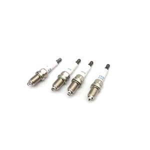 TOYOTA CAMRY 2.5 90919-01240 LAND CRUISER PRADO J15 4.0 YARIS 1.0 9091901240 SPARK PLUG
