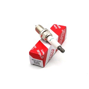 TOYOTA CAMRY 2.5 90919-01240 LAND CRUISER PRADO J15 4.0 YARIS 1.0 9091901240 SPARK PLUG